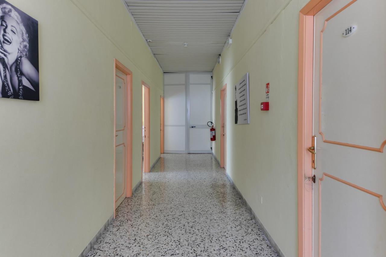 Hotel Villa Merope Rimini Dış mekan fotoğraf