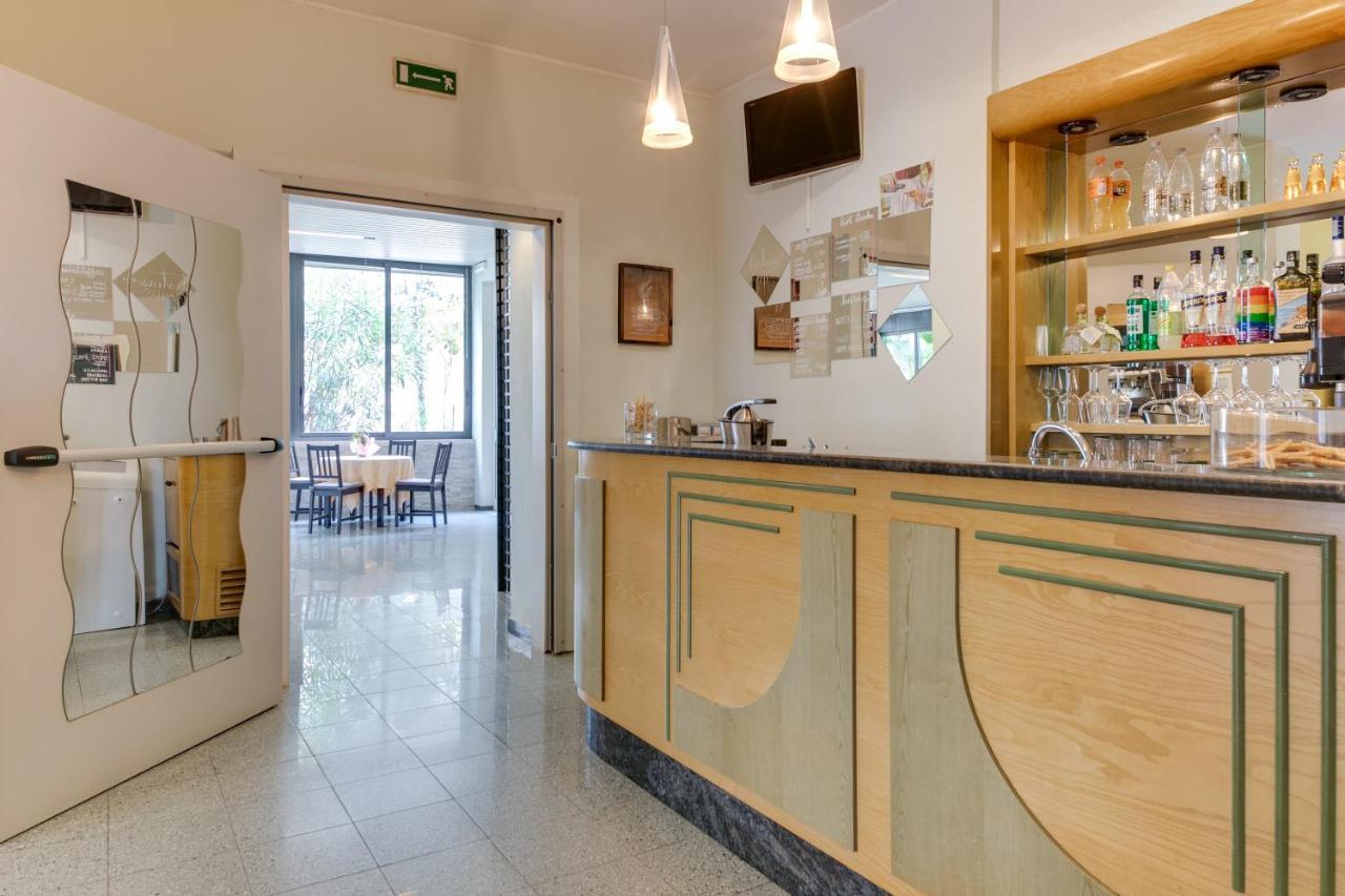 Hotel Villa Merope Rimini Dış mekan fotoğraf