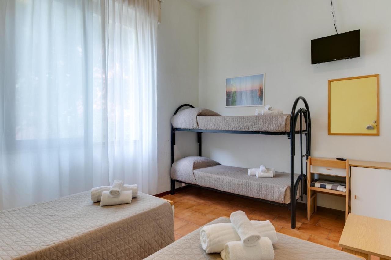 Hotel Villa Merope Rimini Dış mekan fotoğraf