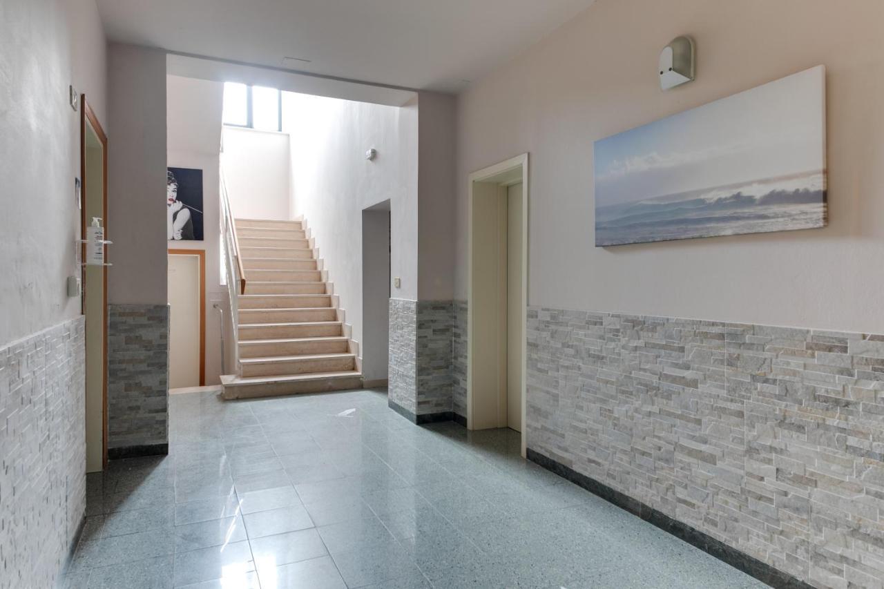 Hotel Villa Merope Rimini Dış mekan fotoğraf
