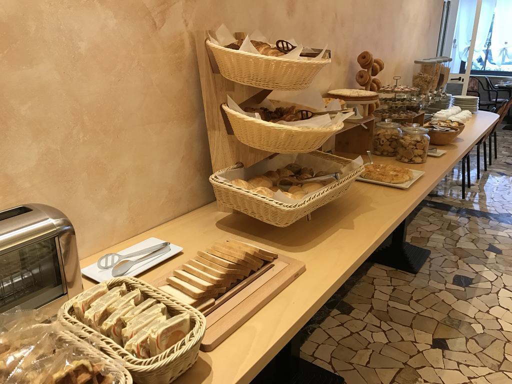 Hotel Villa Merope Rimini Dış mekan fotoğraf