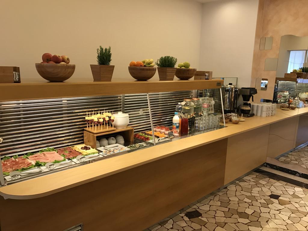 Hotel Villa Merope Rimini Dış mekan fotoğraf
